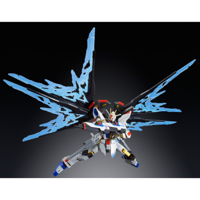HGCE 1/144 强袭自由高达 光翼豪华版