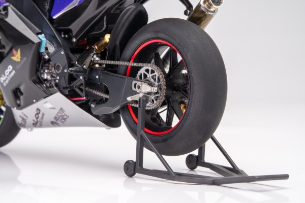1/12 摩托车系列 No.100 雅马哈 YZR-M1 '04 No.7/No.33