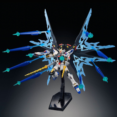 HGCE 1/144 强袭自由高达 光翼豪华版