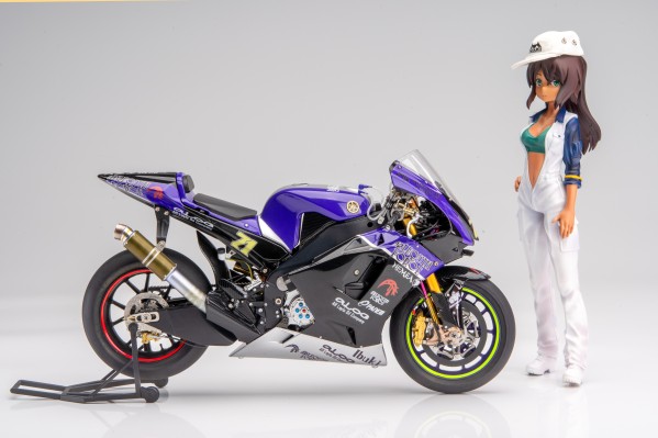 1/12 摩托车系列 No.100 雅马哈 YZR-M1 '04 No.7/No.33