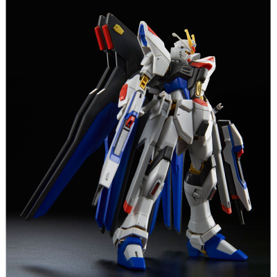 HGCE 1/144 强袭自由高达 光翼豪华版
