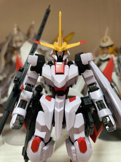 HG 机动战士高达 铁血的奥尔芬斯 乌尔德狩猎 端白星高达 第二形态