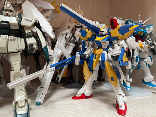 HGUC 机动战士V高达 V2高达突击爆击型