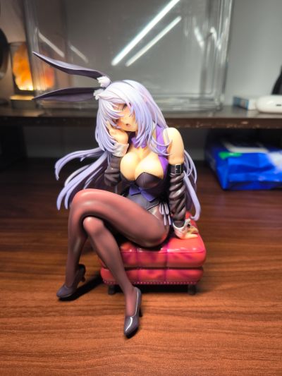 害羞的她 天笠缀 兔女郎