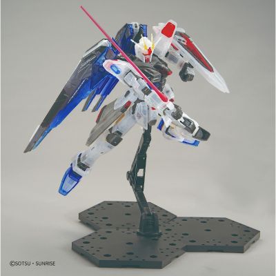 FULLMECHANICS 1/100 高达基地限定 自由高达 Ver.GCP（透明配色版）