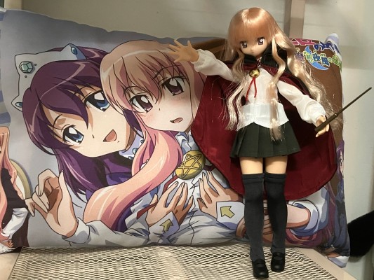 PureNeemo 零之使魔〜双月骑士〜 	露易丝·法兰西斯·露·布朗·杜·拉·瓦利埃尔