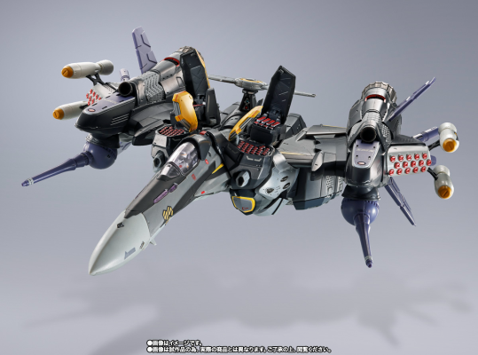 DX超合金 VF-25S 装甲型弥赛亚女武神（奥兹玛·李专用）重生版