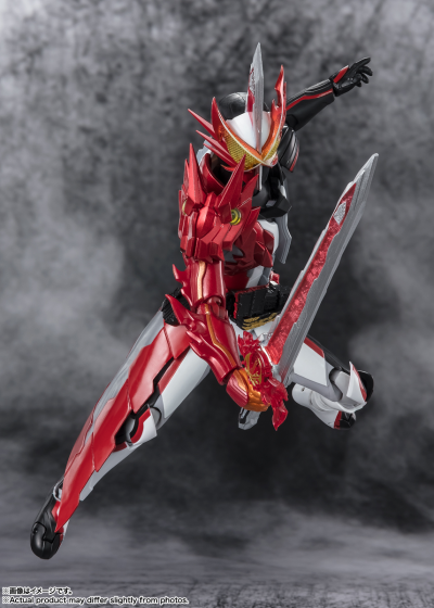 S.H.Figuarts 假面骑士圣刃 勇气之龙 -金属配色版-
