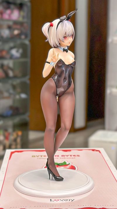 兼职中的学姐 早川莓奈