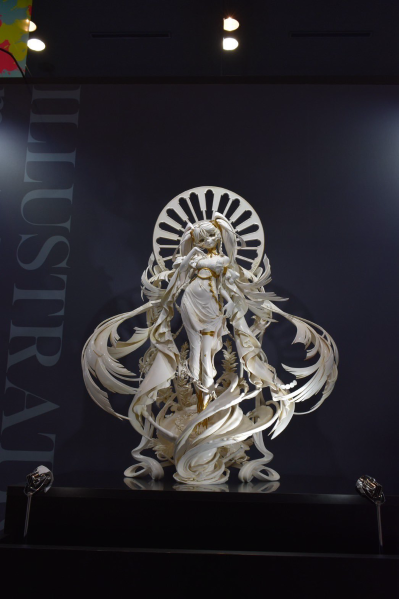 初音未来 feat. 米山舞