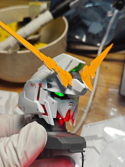 Mega Size 1/48 机动战士高达UC RX-0 独角兽高达 Ver. TWC
