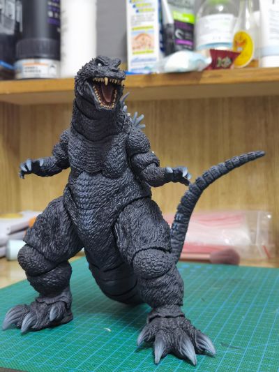 S.H.MonsterArts 哥斯拉（2001）