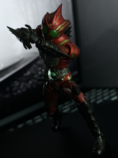 S.H.Figuarts  假面骑士亚马逊阿尔法