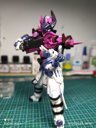 S.H.Figuarts 瓦尔巴拉德