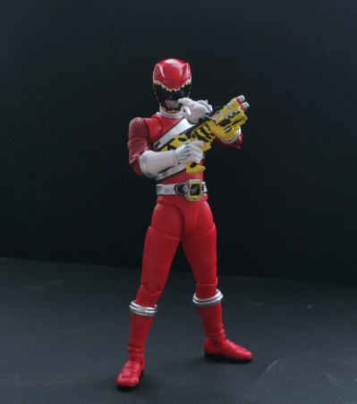 S.H.Figuarts(真骨雕制法)  兽电战队强龙者 强龙红