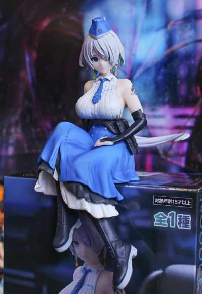 胜利女神：新的希望 压泡面人偶—布丽德—