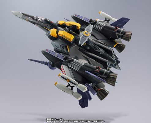 DX超合金 VF-25S 装甲型弥赛亚女武神（奥兹玛·李专用）重生版