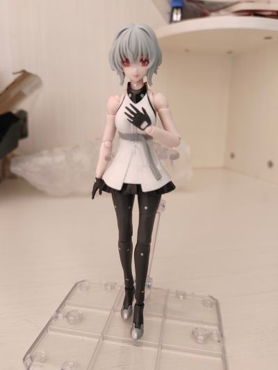 S.H.Figuarts 奇异贤伴 黑色天使 诺娃