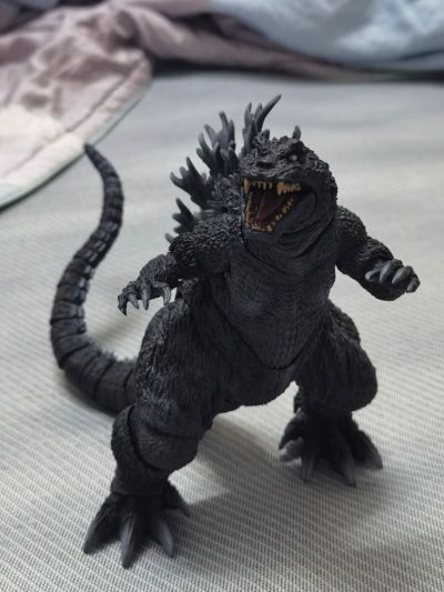 S.H.MonsterArts 哥斯拉（2001）