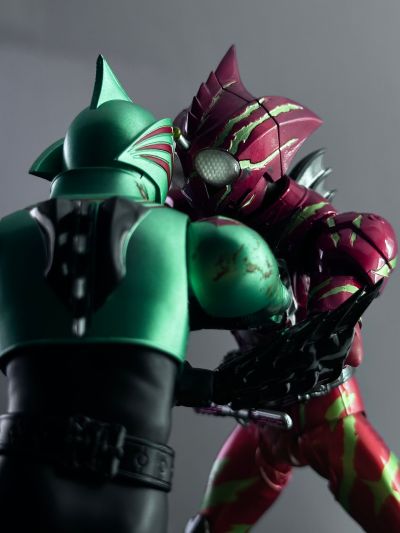 S.H.Figuarts  假面骑士亚马逊阿尔法