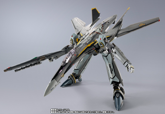 DX超合金 VF-25S 装甲型弥赛亚女武神（奥兹玛·李专用）重生版