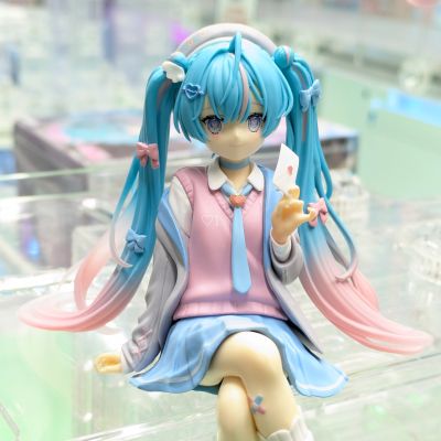 初音未来  压泡面人偶ー恋爱的西装外套ー