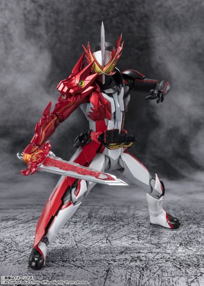 S.H.Figuarts 假面骑士圣刃 勇气之龙 -金属配色版-