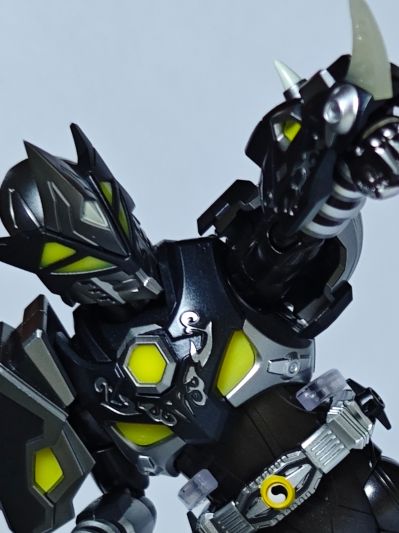 铠甲勇士形刻系列第十二作   黑犀侠