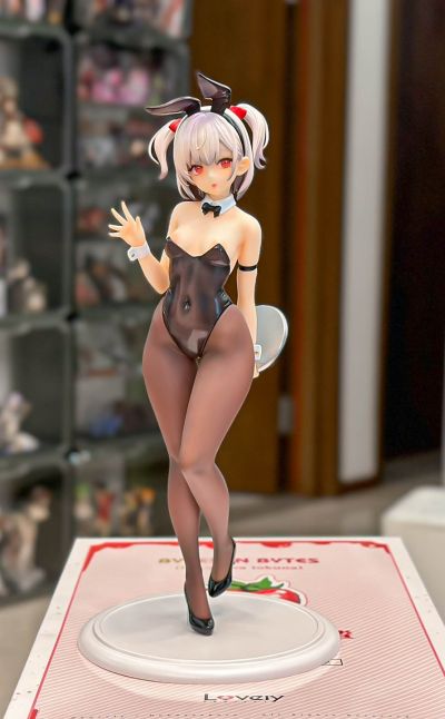 兼职中的学姐 早川莓奈