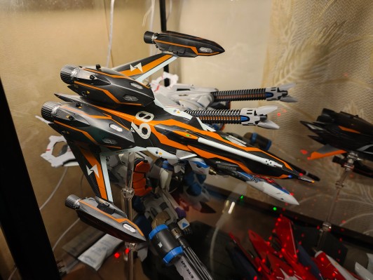 DX超合金 超时空要塞DELTA 绝对LIVE VF-31AX 卡伊洛斯进阶型（疾风机） 超级幽灵配件包