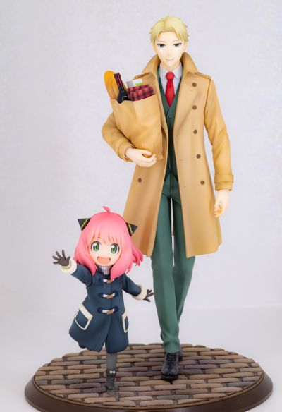 间谍过家家 阿尼亚 与 劳埃德