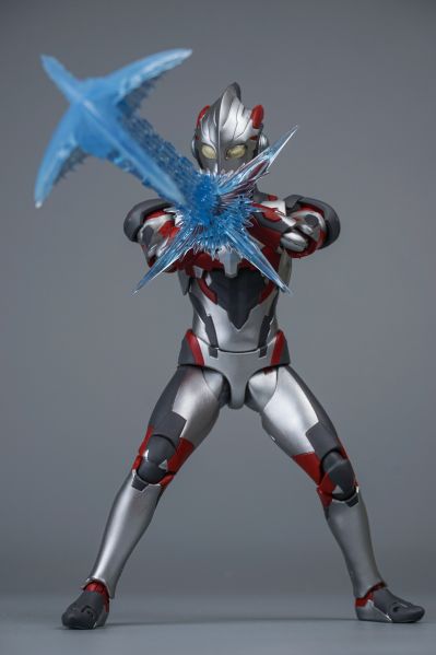 S.H.Figuarts 艾克斯奥特曼 超越型+艾克斯奥特曼（新生代之星）