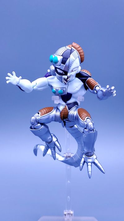 S.H.Figuarts 龙珠Z 机械弗利萨