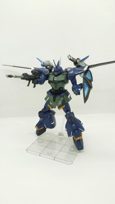 HG 1/144 勇士险兆（露娜玛丽亚·霍克专用机）