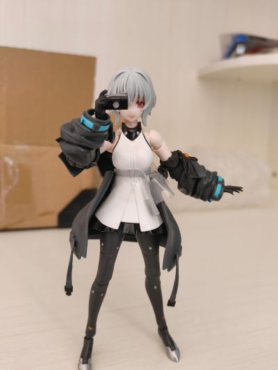 S.H.Figuarts 奇异贤伴 黑色天使 诺娃