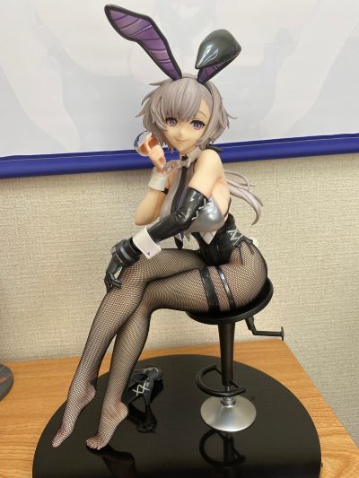 B-style 碧蓝航线 兔女郎里诺！