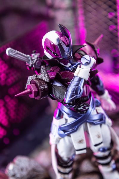 S.H.Figuarts 瓦尔巴拉德