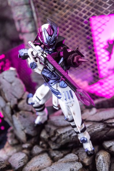 S.H.Figuarts 瓦尔巴拉德