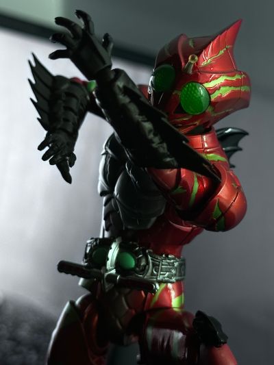 S.H.Figuarts  假面骑士亚马逊阿尔法