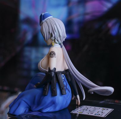 胜利女神：新的希望 压泡面人偶—布丽德—