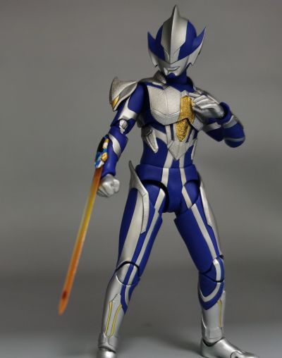 S.H.Figuarts  猎手骑士剑
