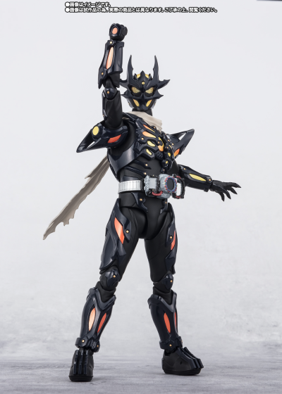 S.H.Figuarts 假面骑士多雷德零式