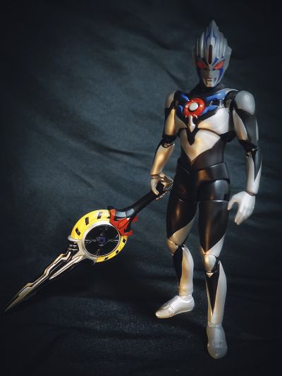 S.H.Figuarts 罗布奥特曼  黑暗欧布奥特曼