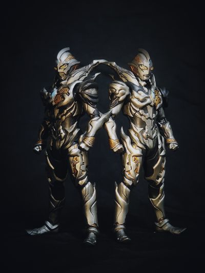 S.H.Figuarts 奥特银河格斗 新生代英雄 黑暗欧布奥特曼