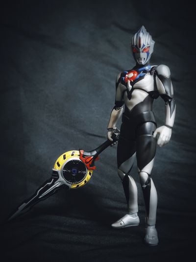S.H.Figuarts 罗布奥特曼  黑暗欧布奥特曼