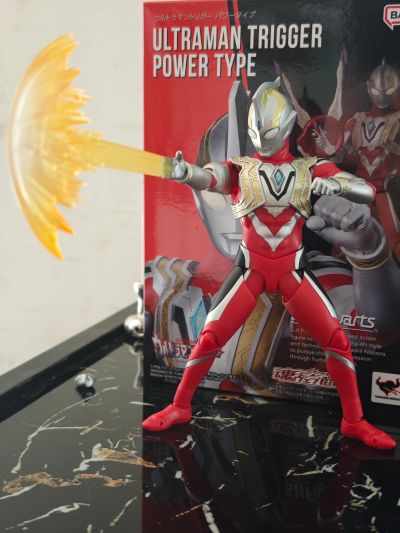 S.H.Figuarts 特利迦奥特曼 特利迦奥特曼 强力型