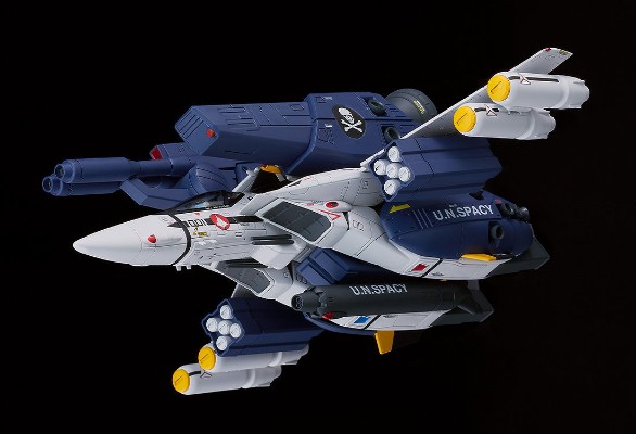 PLAMAX PX08 1/72 VF-1S 冲锋女武神战机 骷髅队长