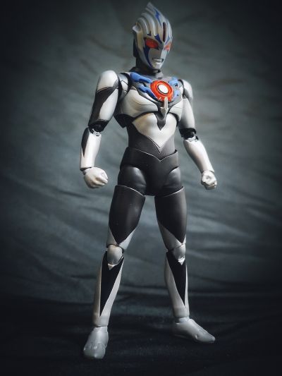 S.H.Figuarts 罗布奥特曼  黑暗欧布奥特曼