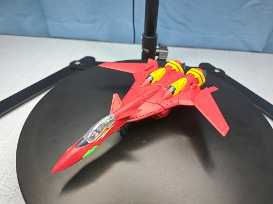 HG  1/100 VF-19改 烈焰女武神 喇叭装备型
