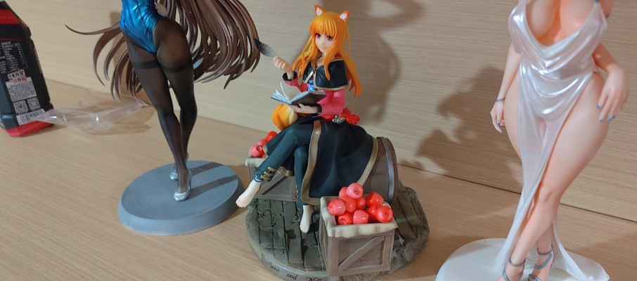 赫萝 裸体版